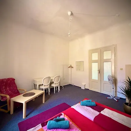Ubytování v soukromí Just 3 Min Walk Old Town Center Private B *