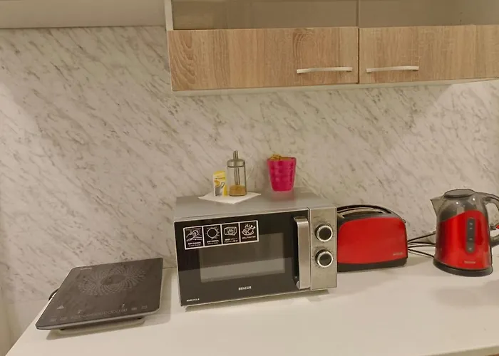 Apartament Just 3 Min Walk Old Town Center Private B