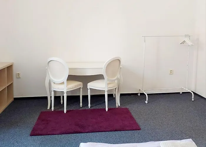 Apartament Just 3 Min Walk Old Town Center Private B *